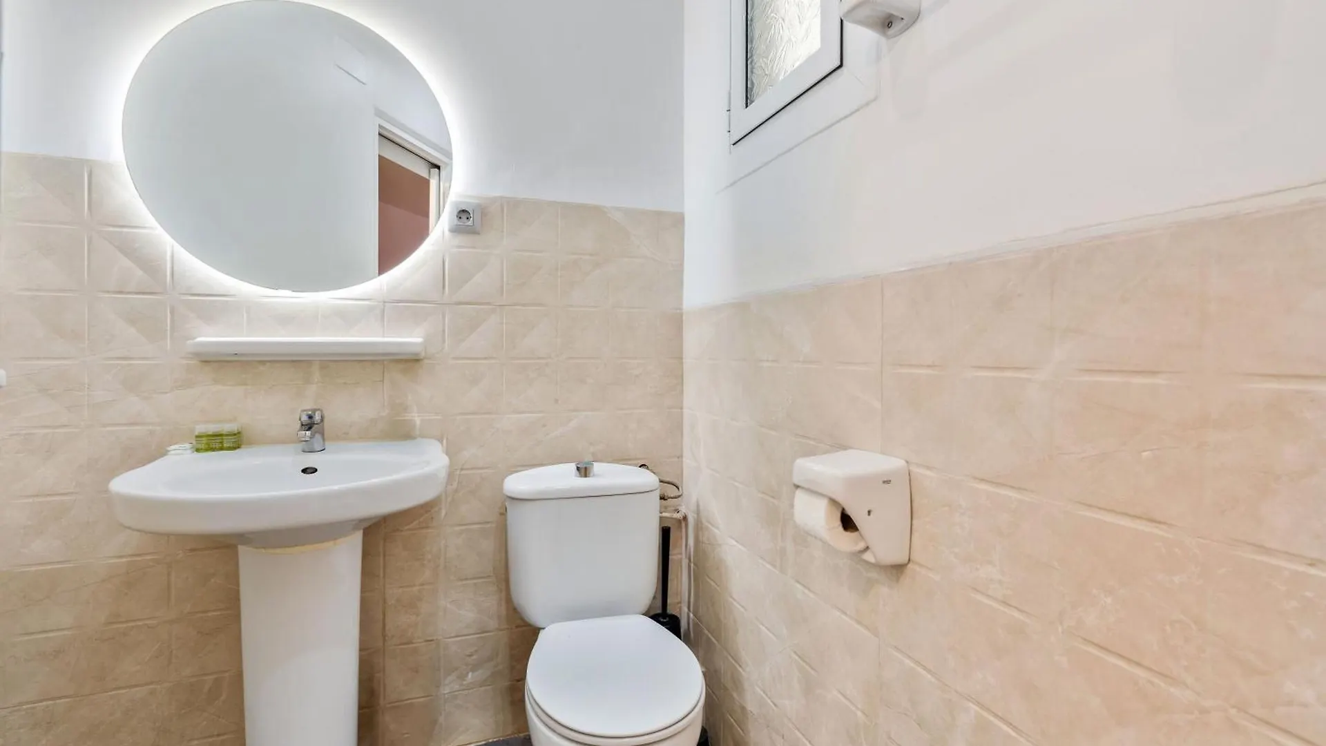 Destination Downtown - Ultra Central Barcelona Apartamento